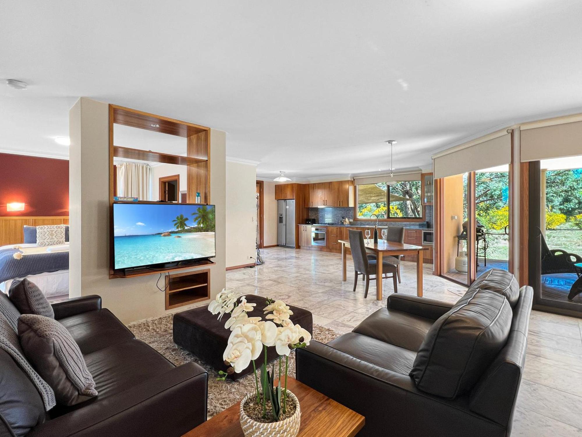 Aurora Cottages Bush Retreat Pomonal ภายนอก รูปภาพ