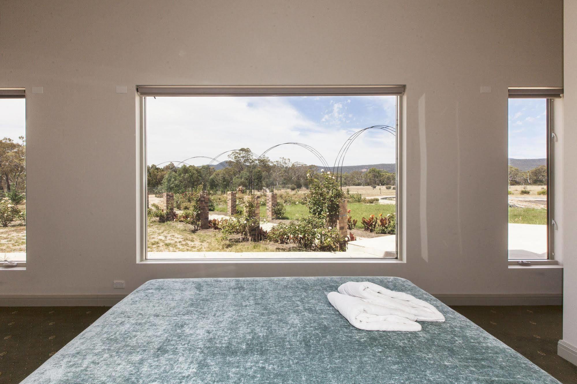 Aurora Cottages Bush Retreat Pomonal ภายนอก รูปภาพ